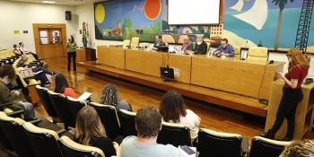 Dirigente do SINESP discursa em audiência pública / Foto de André Bueno - Rede Câmara